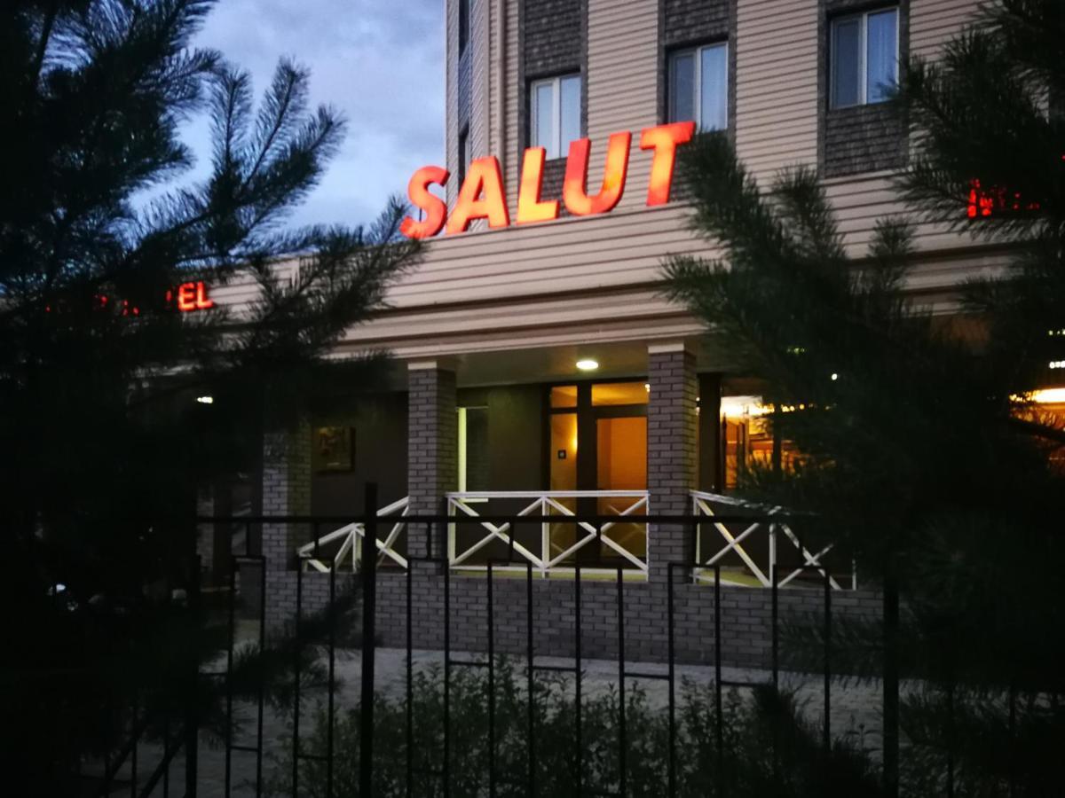 Salut Hotel Bisjkek Eksteriør billede